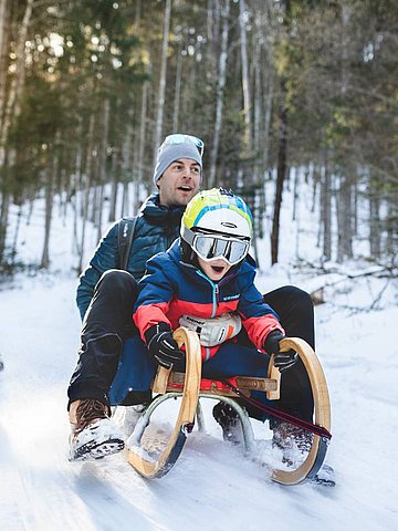 Günstiger Winterurlaub Österreich. Aktiv in Hinterstoder